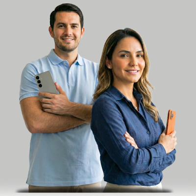 Equipo de profesionales de Academia de Negocios acompañando la autogestión de redes sociales